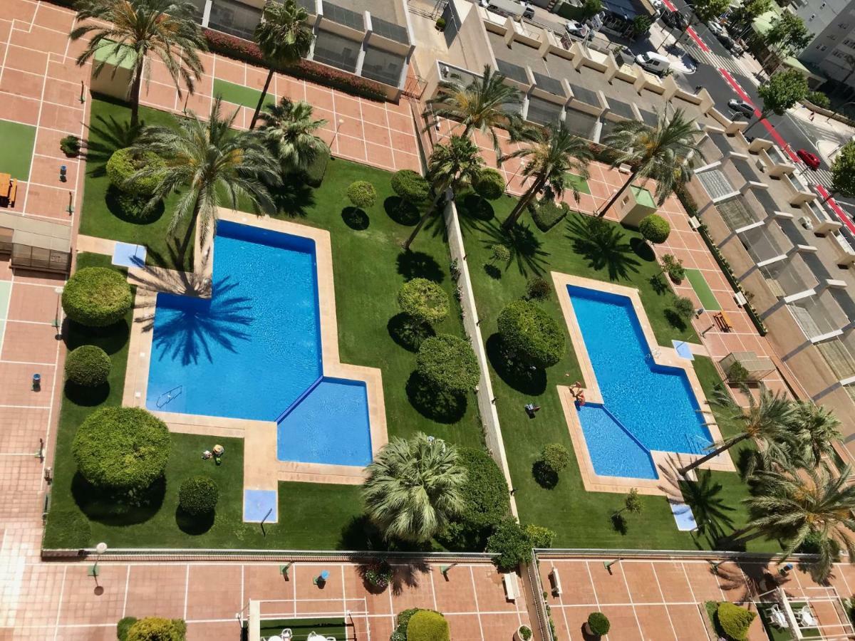 Los Gemelos 20 - Aloturin Benidorm Luaran gambar